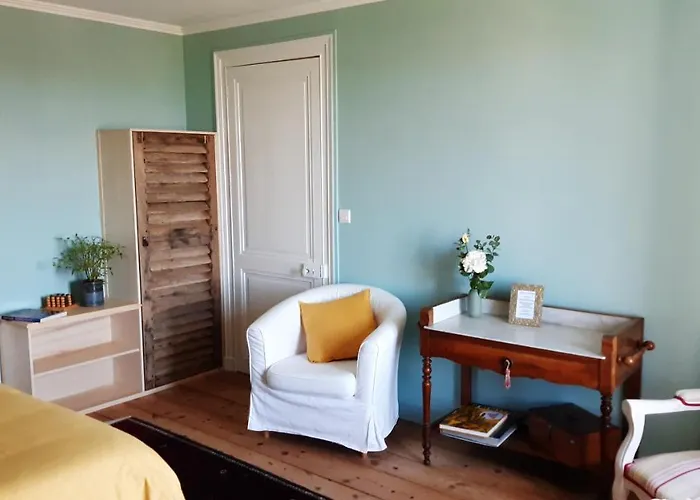 D'hotes Les Jardins De La Cathedrale 3*